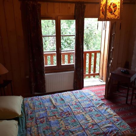 Crouzet Bed and Breakfast Eksteriør billede
